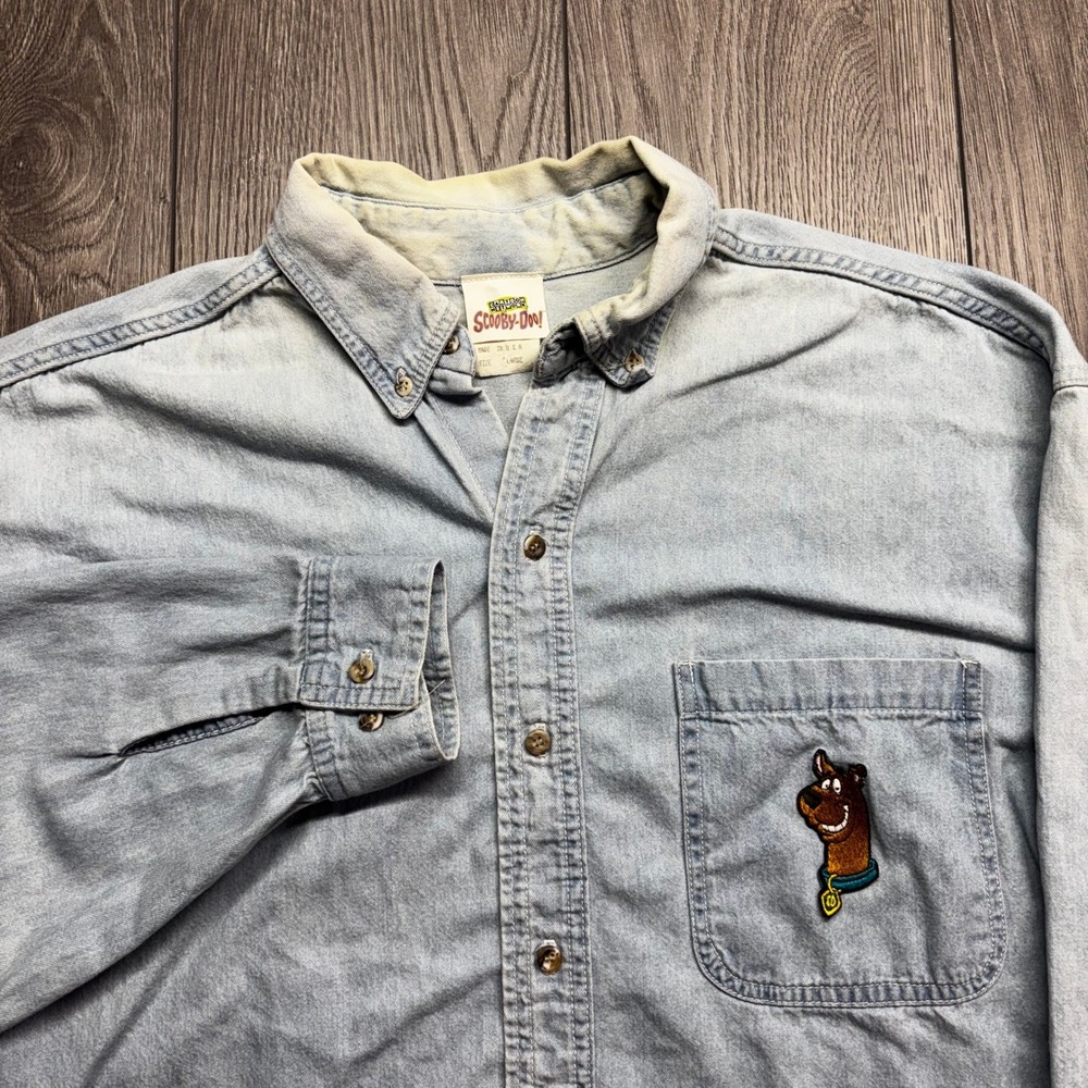Vintage 1997 Scooby-Doo Cartoon Network Denim Shirt Mens Large Light Wash USA
